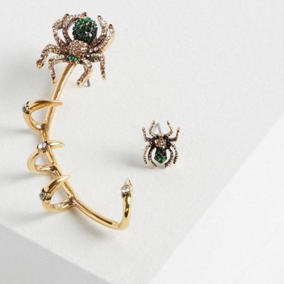 Torrid Halloween Bejeweled Spider Ear Crawler Earring Set NEW - Picture 3 of 6